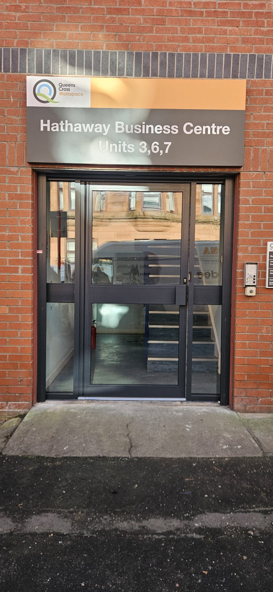 Aluminium glazed entrance to Hathaway Business Centre Units 3,6,7